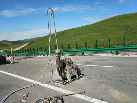 镜湖公路地基基础注浆加固